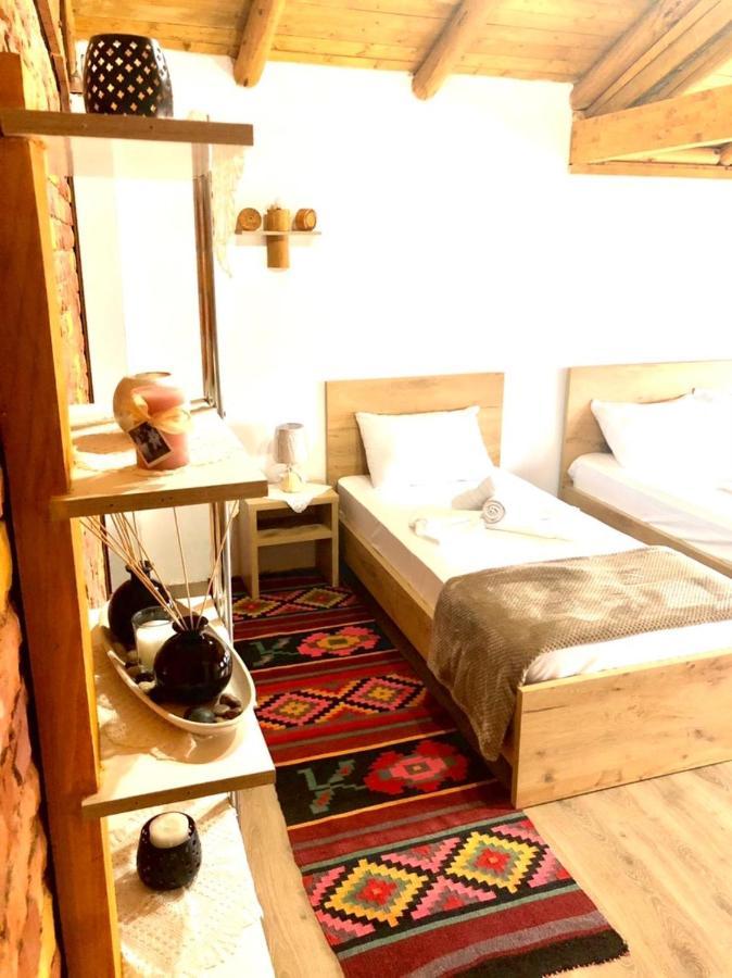 Villa Muzhaqi Nivice Zewnętrze zdjęcie