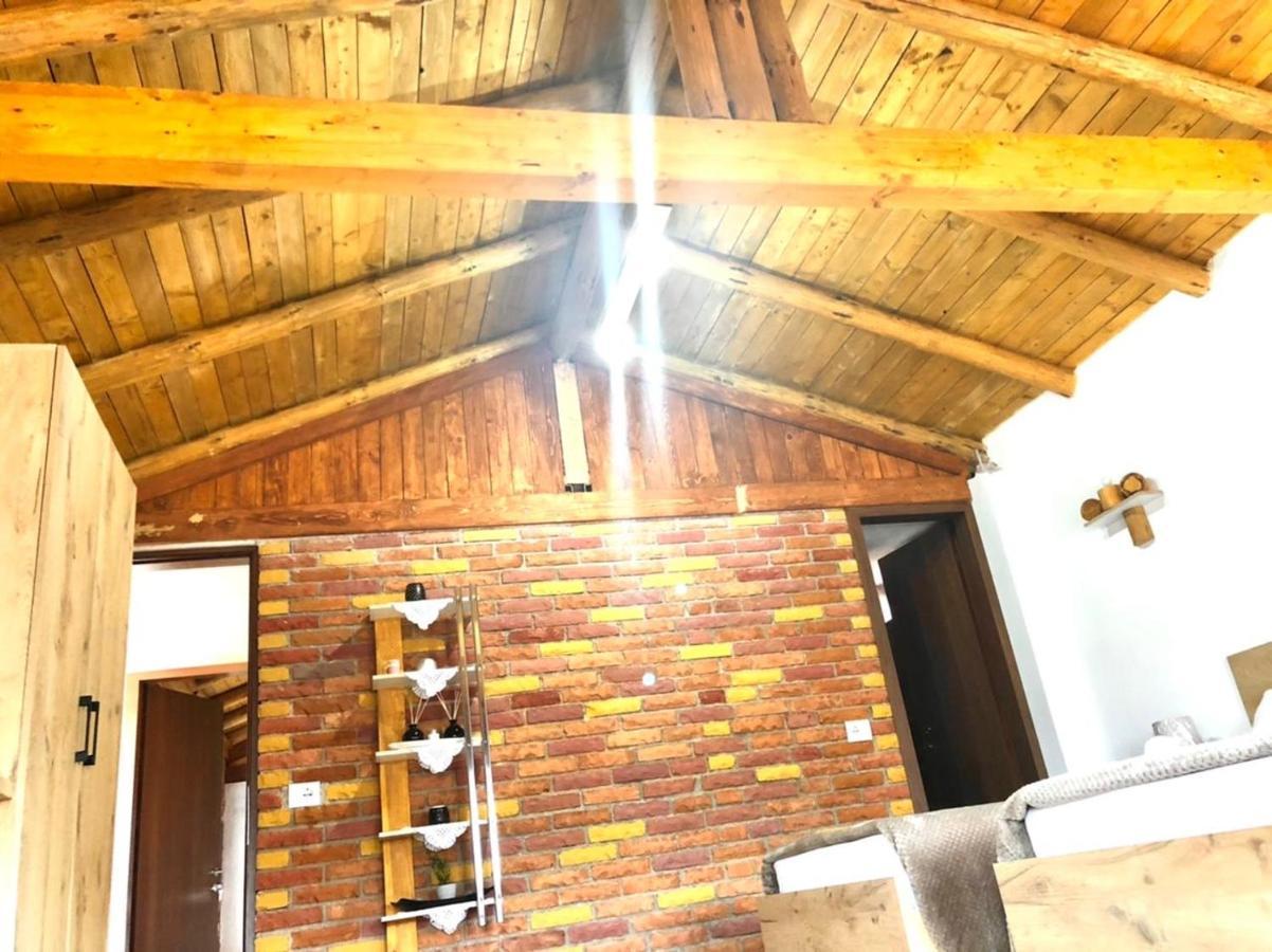 Villa Muzhaqi Nivice Zewnętrze zdjęcie