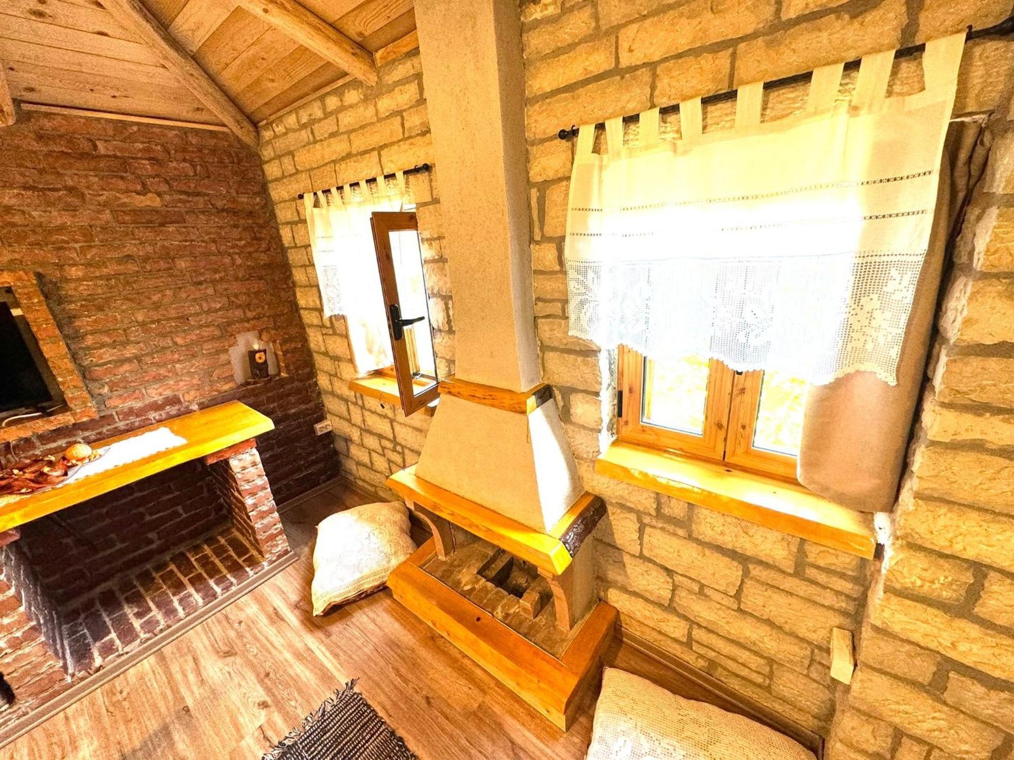 Villa Muzhaqi Nivice Zewnętrze zdjęcie